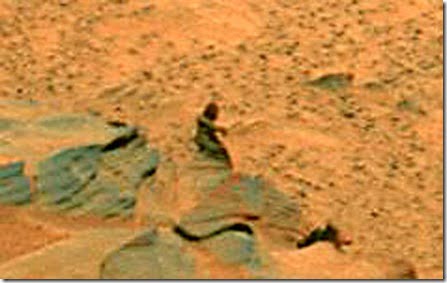 marte alien thumb Pé Grande em foto da superfície de Marte?