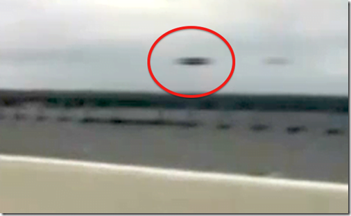 ufo pensacola thumb UFO filmado por câmera de iPhone próximo a Ponte de Pensacola, na Flórida