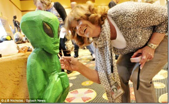ufo congress3 thumb Conferência anual sobre UFOs no Arizona