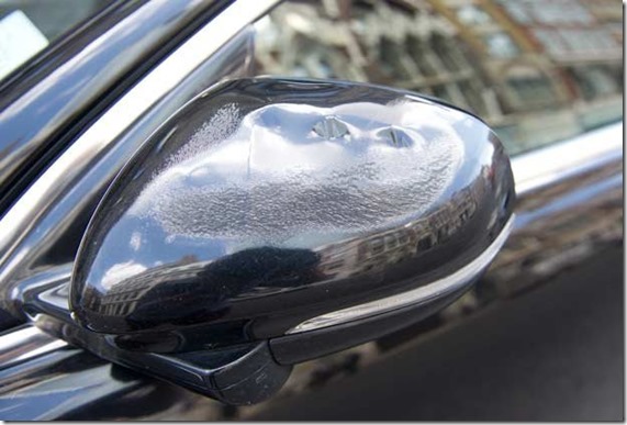jaguar derretido 3 thumb Prédio em Londres está derretendo carros