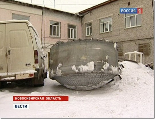 Fragmento de ovni2 Polegar Especialistas examinam 'Fragmento de OVNI' na Rússia